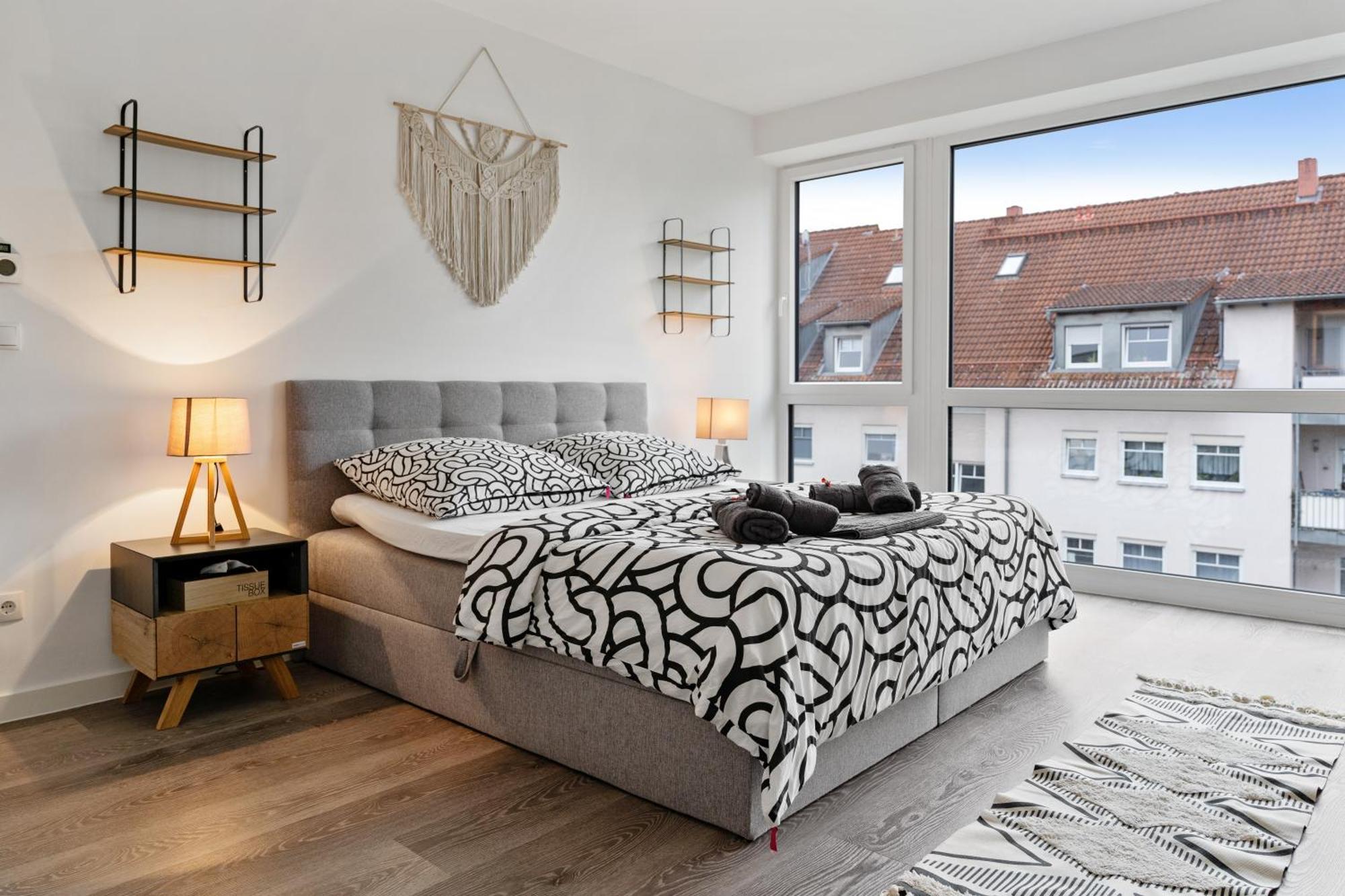 Modern Style Business Suite - Office - Kitchen - Balcony Herzogenaurach Exterior photo